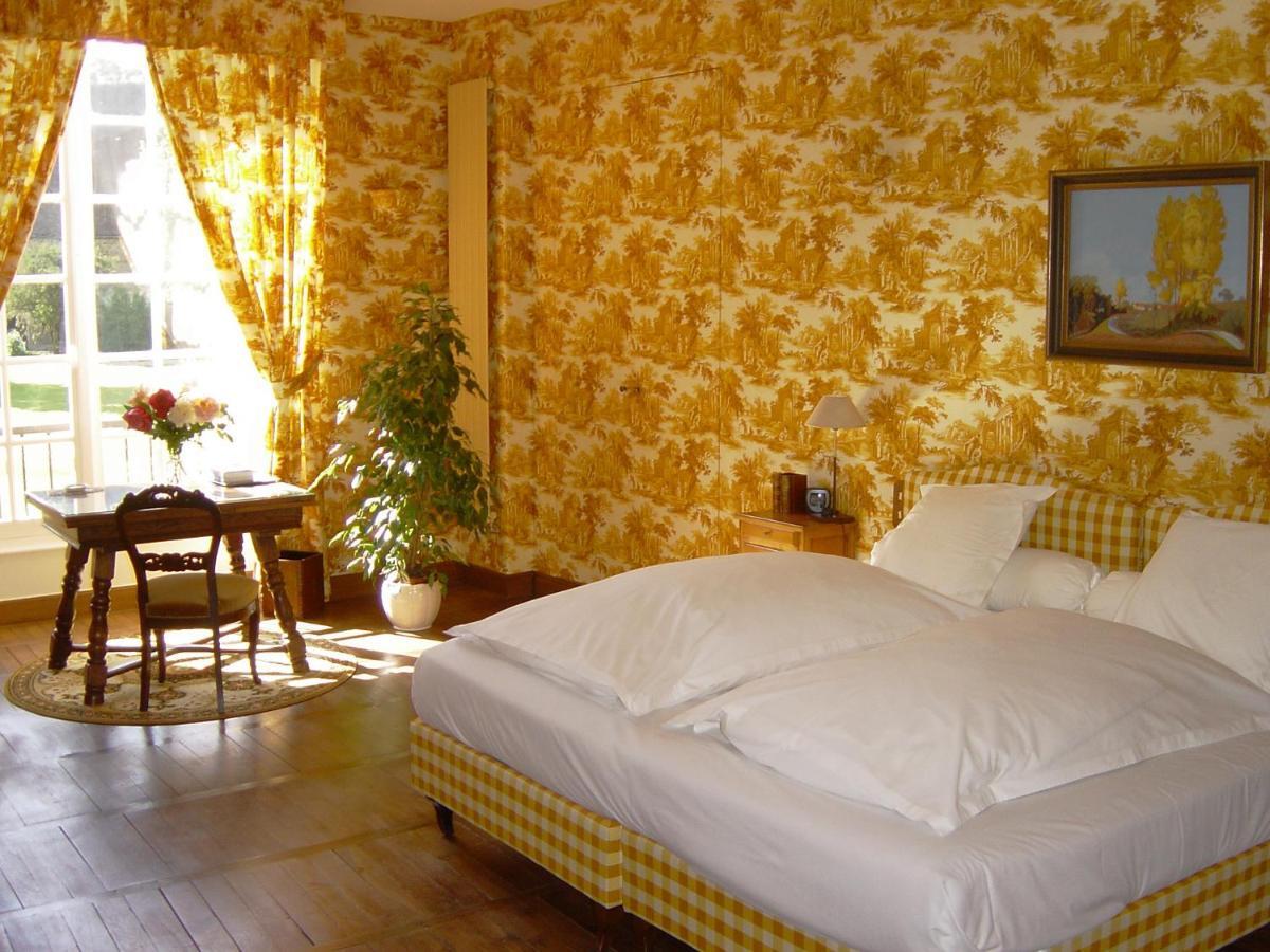 Chateau De Vault De Lugny Habitación foto